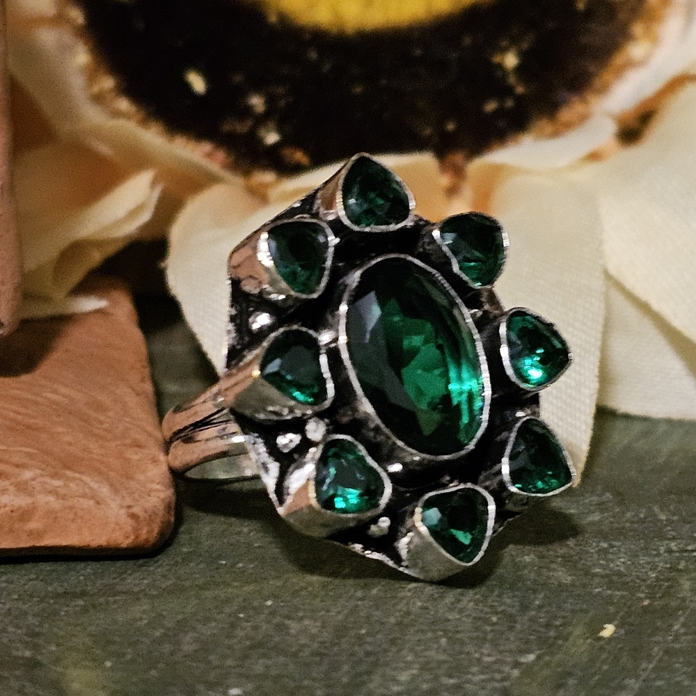 Green Quartz Flower Ring - bring success and prosperity